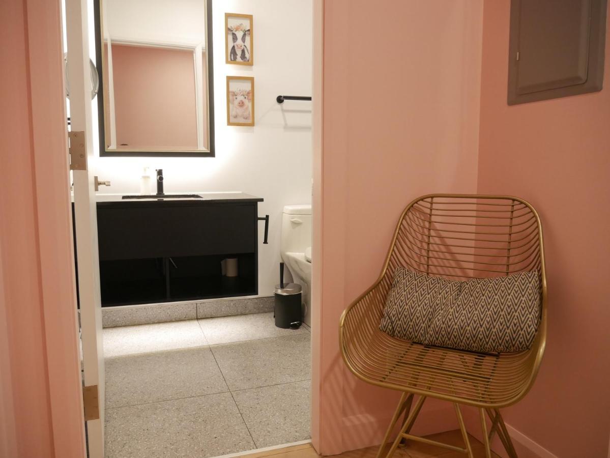 Hebergement Touristique ▐ 335 Saint Joseph E▐ ケベックシティ エクステリア 写真